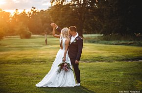Svatba na greenu v podzámčí Hluboké