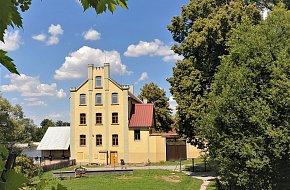 Mlýn Hněvkovice - muzeum a řemeslná dílna
