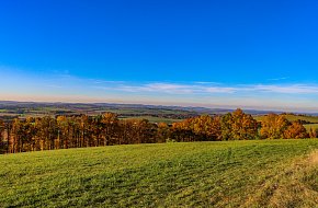 Přes hory i pod horami - z Tábora do Chýnovské jeskyně