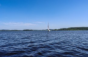 Naplánujte svatbu na plachetnici uprostřed Lipna