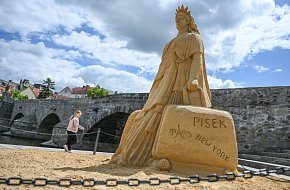 Sochy z písku v Písku slaví 20. výročí.