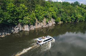 Pronájem obytných lodí Lodě Česko