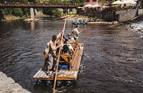 Vyhlídkové plavby na vorech