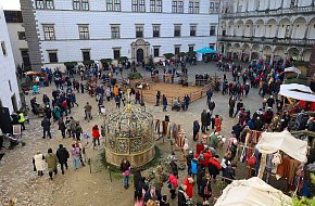 Adventní dny na zámku a Vánoční trhy ve městě