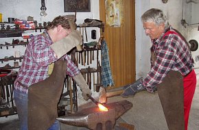 Kovárna a muzeum dveřních zámků Komařice