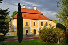 Gallery Fara and the Small Museum of Planá
