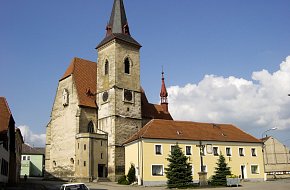 Kostel svaté Máří Magdalény ve Chvalšinách