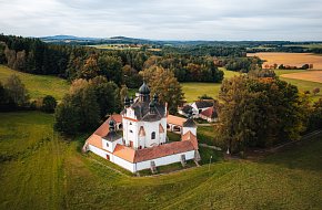 Poutní kostel Nejsvětější Trojice: Klenot s léčivým pramenem
