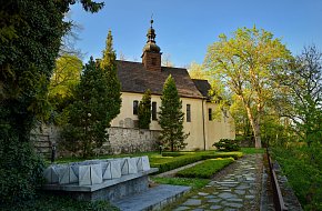 Kostel sv. Filipa a Jakuba v Táboře a park Pod Kotnovem