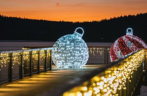 ✨ Tausende von Lichtern über der Oberfläche des Lipno ✨