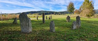 Volarské menhiry – posvátná geometrie v srdci Šumavy