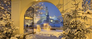 Zimním Krumlovem plným světel