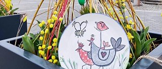 Easter painting in LaDílna