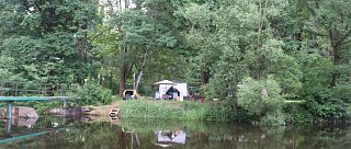 Kemp a přírodní koupaliště Hamr u Římova