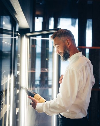 Degustační večeře s vinným párováním na téma "SLAVNÉ VIN