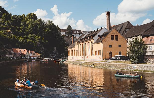 Neues Gebäude der Bürgerlichen Brauerei in der Straße Hradební ul.